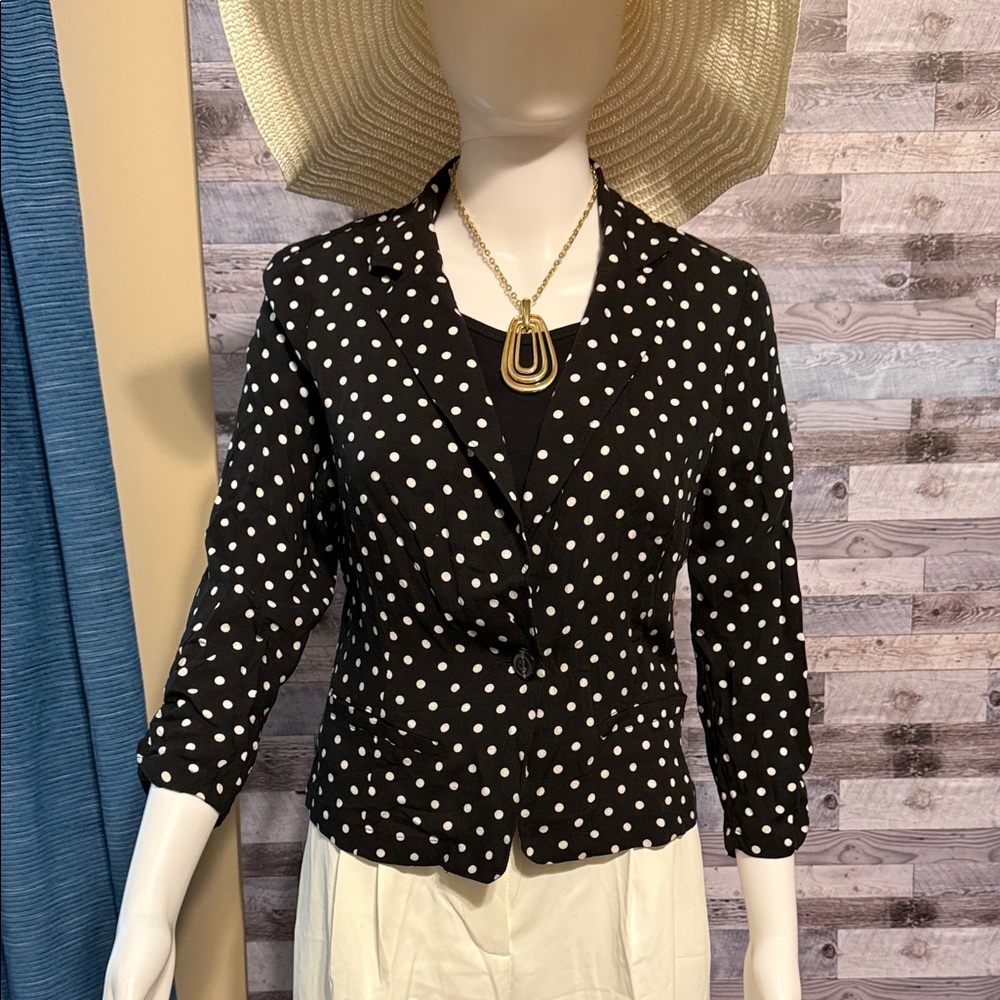 Pre-loved!Black and White Polka Dot Blazer…